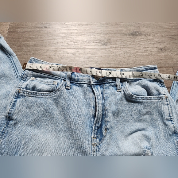 Hollister Ultra High Rise Mom jeans size7R w28 L27 - Picture 8 of 10